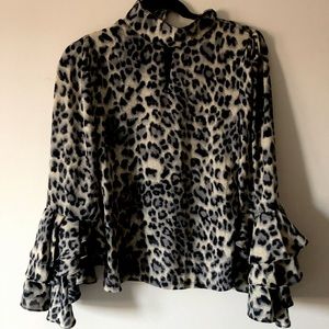 GRACIA puff frill sleeve cheetah blouse.